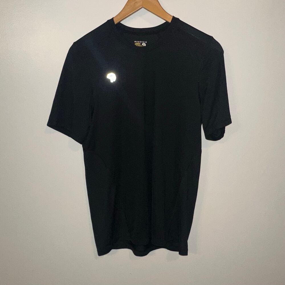 Mountain Hardwear Men’s Black Performance T-Shirt Reflective Logo Outdoor Active